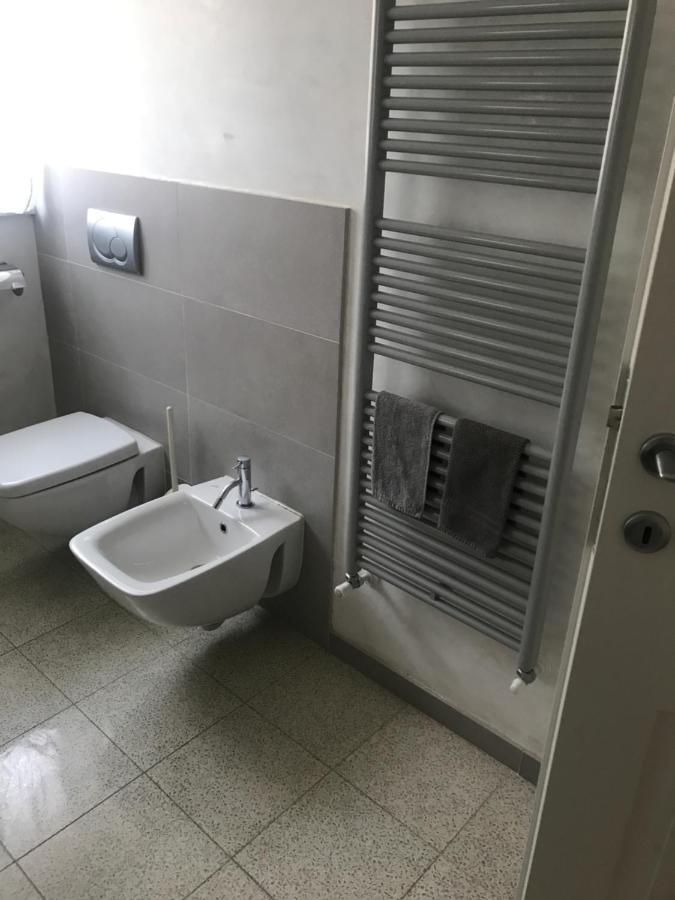 Camera Con Bagno Privato E Parcheggio Lucca Exterior foto